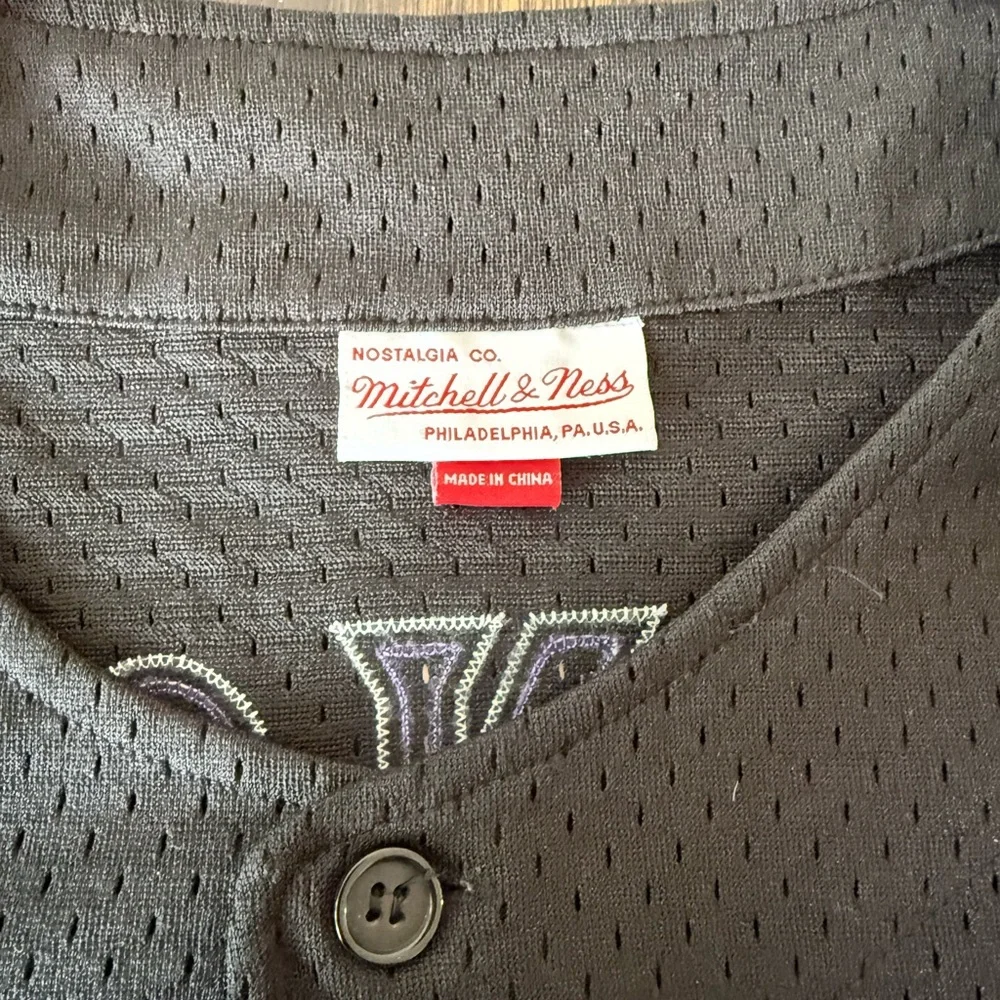 Mitchell & Ness Black Button-Up Jersey- Arizona Diamond Backs - Randy Johnson - Picture 3 of 5